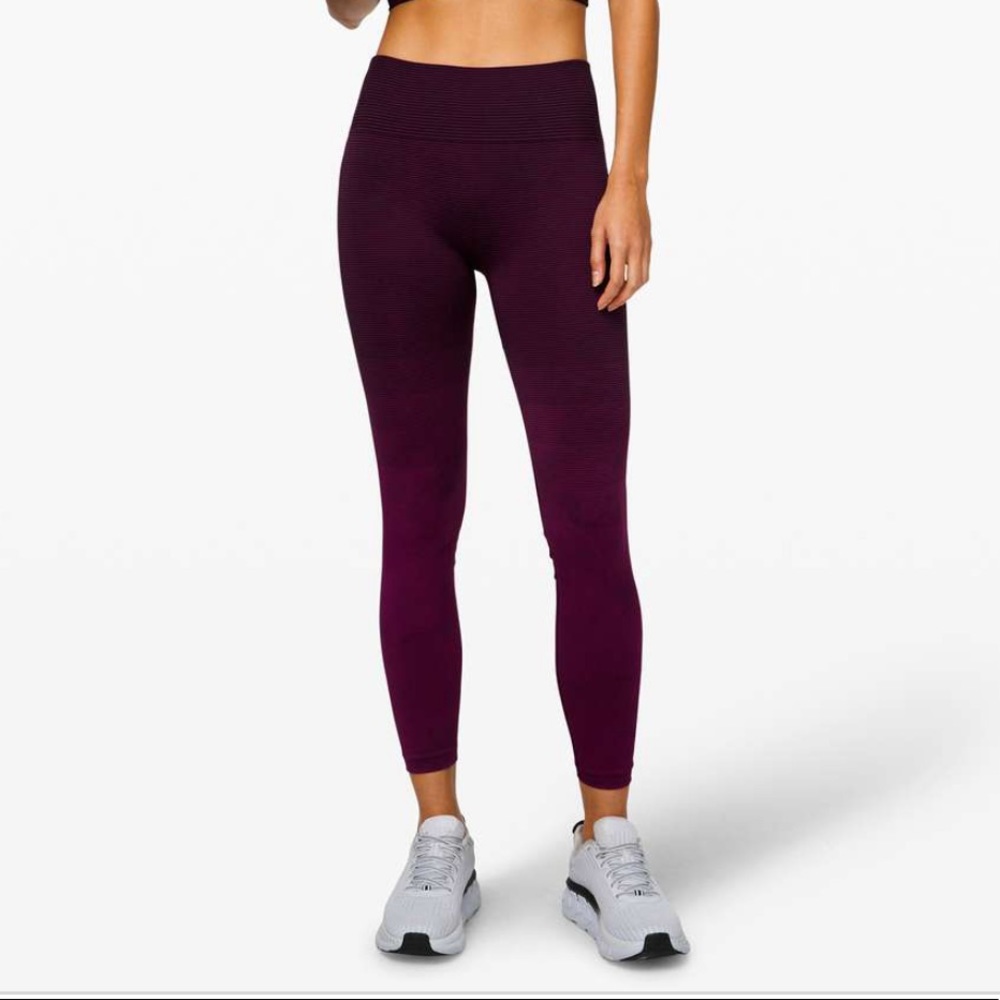 Lululemon Ebb to Train Tight - Marvel/Black Size 4